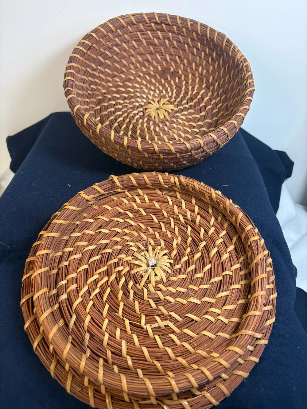 Vintage Handcrafted Round Pine Needle Basket with Lid - Rustic Folk Art